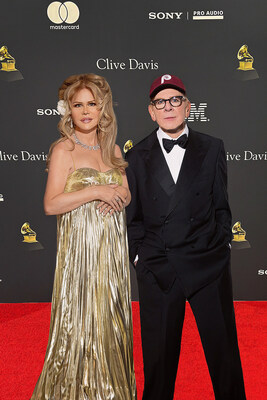 Art Garfunkel Delivers the Night’s Defining Finale at the Clive Davis Pre-Grammy Gala